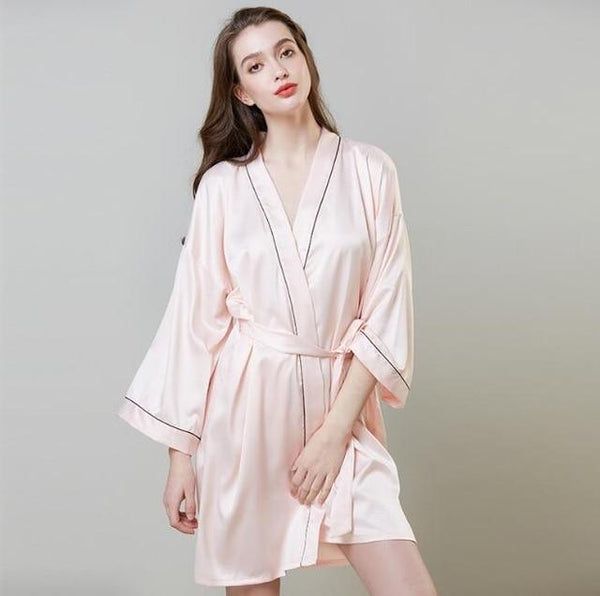 Nightgown Women Vintage Sexy Silk Satin Retro Nightdress Long Lingerie Robe Sleepwear Lady Soft Sleep Dress Nighties Night Gown