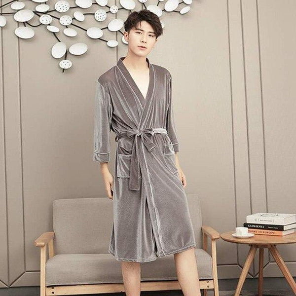 Autumn Winter Women and Man Couple Nightgown Gold Velvet Ice Silk Females Bathrobes Loose Plus Size Robes Long Warm Robes PR475