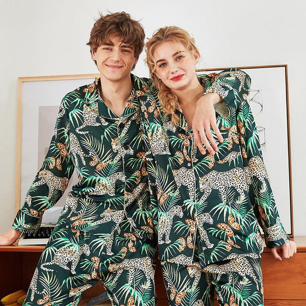 2019 Spring Nightgown For Couples Long Sleeve V-Neck Print Silk Satin Nightwear for Women Men Green,Red