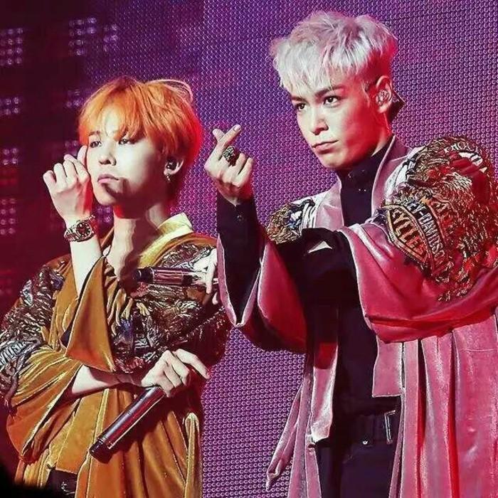 Concert nightgown jacket nightclub bar DJ male singer costume personality men's DS stage windbreaker tide female coat