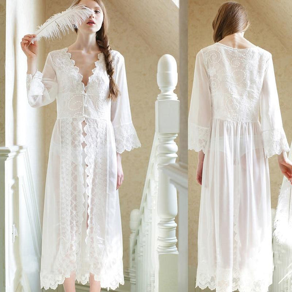 2019 New Palace Style White Lace Long Robe Princess Dress Sexy See Through Womens Nightgown Women Sleepwear Nightwear