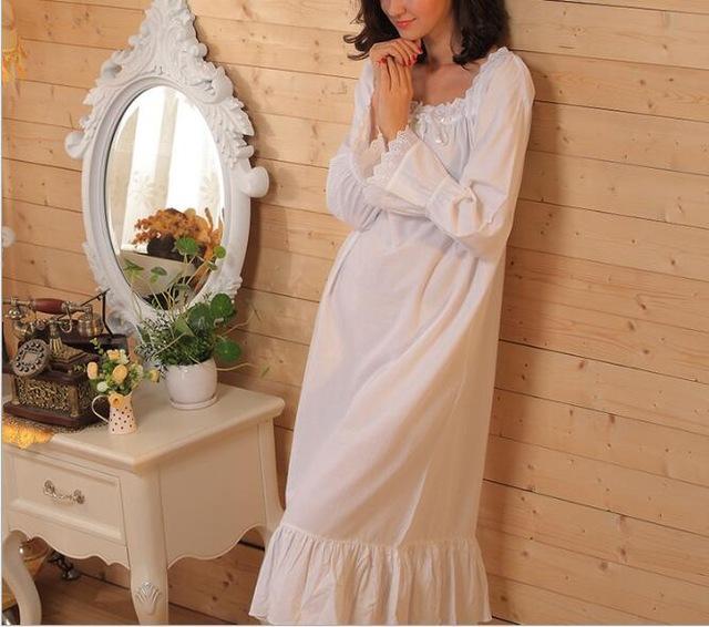 Vintage Sexy Sleepwear Women Cotton Medieval Nightgown White Round neck Queen Dress Night Dress Lolita Princess Home Dress