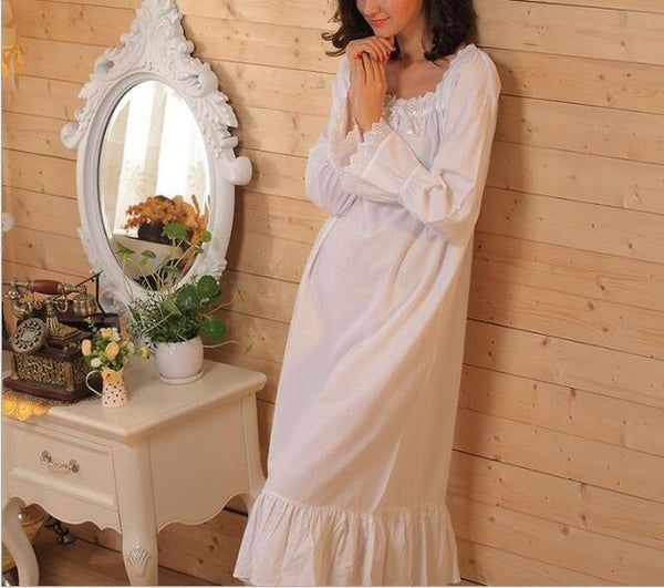 Vintage Sexy Sleepwear Women Cotton Medieval Nightgown White Round neck Queen Dress Night Dress Lolita Princess Home Dress