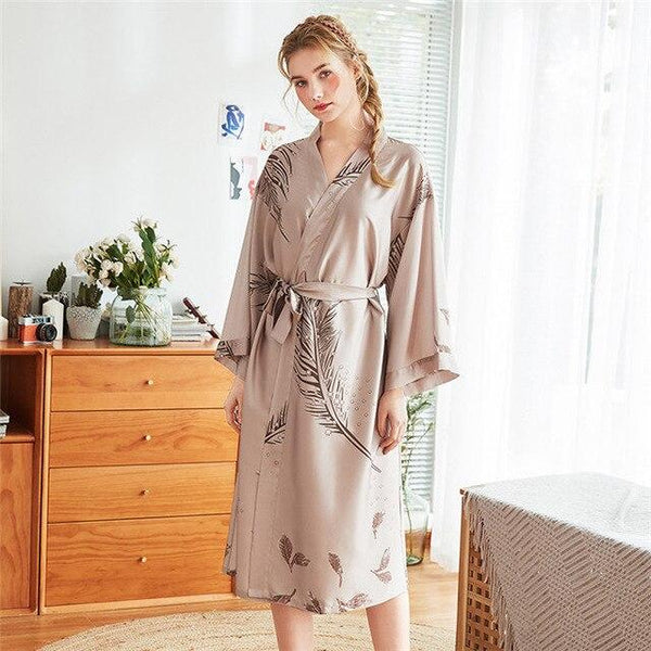Sexy New Lady Long Robe Dress Satin Bathrobe Women Kimono Geisha Sleepwear Summer Print Nightgown Bridesmaid Brides Wedding Robe