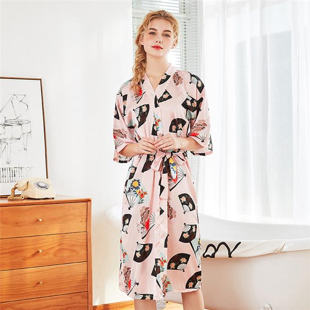 Sexy New Lady Long Robe Dress Satin Bathrobe Women Kimono Geisha Sleepwear Summer Print Nightgown Bridesmaid Brides Wedding Robe