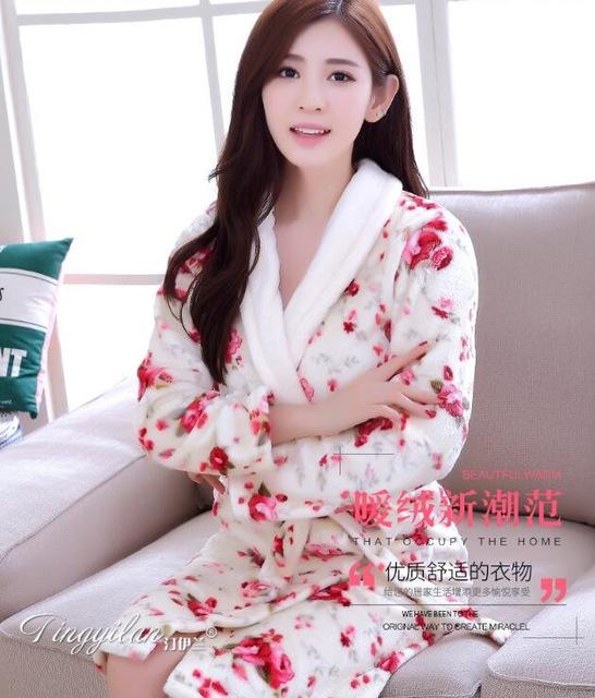 Girls Sleeping Gown Female Warm Thickened Flange Long Sleeves Bathrobe Men's Coral Velvet Pajamas Home Dress Marriage Robe D2120