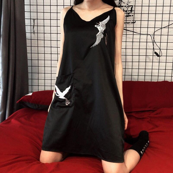 Embroidery Crane Vintage Pocket Spaghetti Strap Sexy V-Neck Black Loose Gothic Mini Dress Women Party Sleep/Gown/Nightwear/Shirt