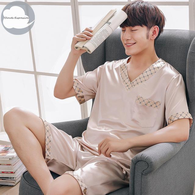 Summer Short Sleeved Men Pyjamas Imitate Silk Polyester Men Pajama Sets Satin Plaid Pajama Lover Sleepwear Pajamas Nightgown 3XL