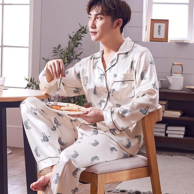 Pajamas Men Summer Ice Silk Long Sleeves Leisure Thin Style Sleepwear Teenagers Spring Autumn Home Clothing Nightgown Suit H5600