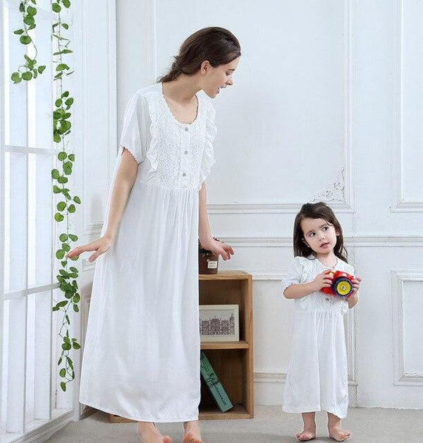 Retro Nightgowns Pajamas for Girls Mother and Daughter Family Matching Dresses Women Girl Nightgowns Mom and Daughter Dress