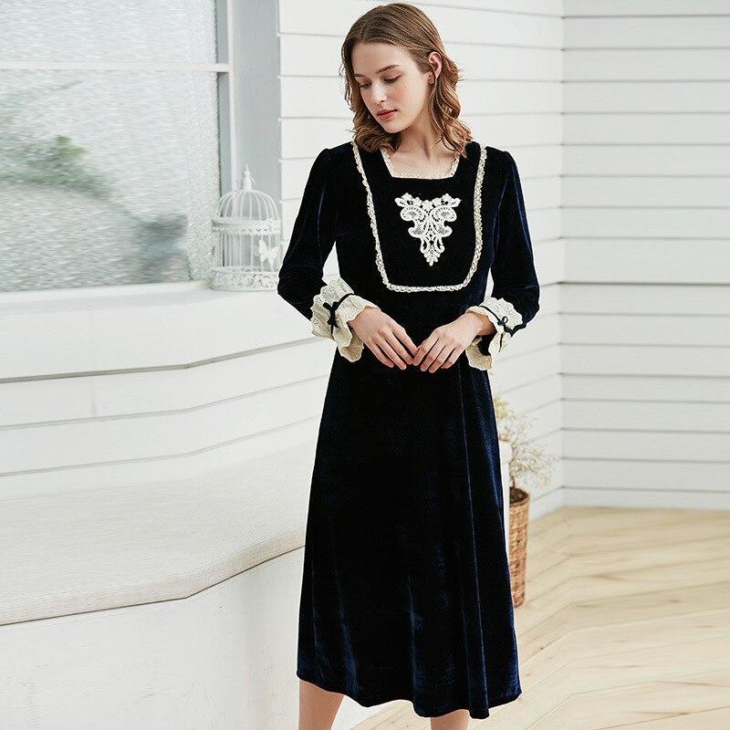 Vintage Nightgown Woman Long Sleeve Nightwear Ladies winter Nighty Dress Velvet Pleuchen  Sleepwear Women Elegantes