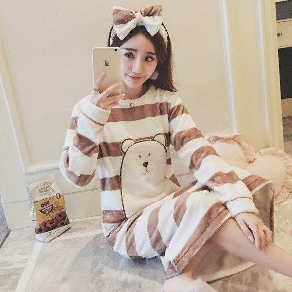 Nightgowns Women Winter Kawaii Long Sleeve Thicken Nightgown Flannel Bathrobe Womens Cartoon Sleepwear Soft Warm Trendy Lovely