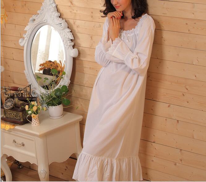 Vintage Sexy Sleepwear Women Cotton Medieval Nightgown White Round neck Queen Dress Night Dress Lolita Princess Home Dress