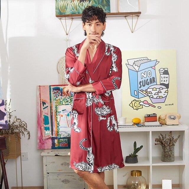 Chinese Men Satin Robe Casual Kimono Bath Gown Sleepwear Nightgown Rayon Long Sleeve Print Tiger Home Dress Sleep Wear Pajamas